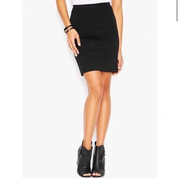 NWT $99 RACHEL ROY Pull-On Stretchy Pencil Black Skirt – Curvy Collection 2X - Picture 1 of 6